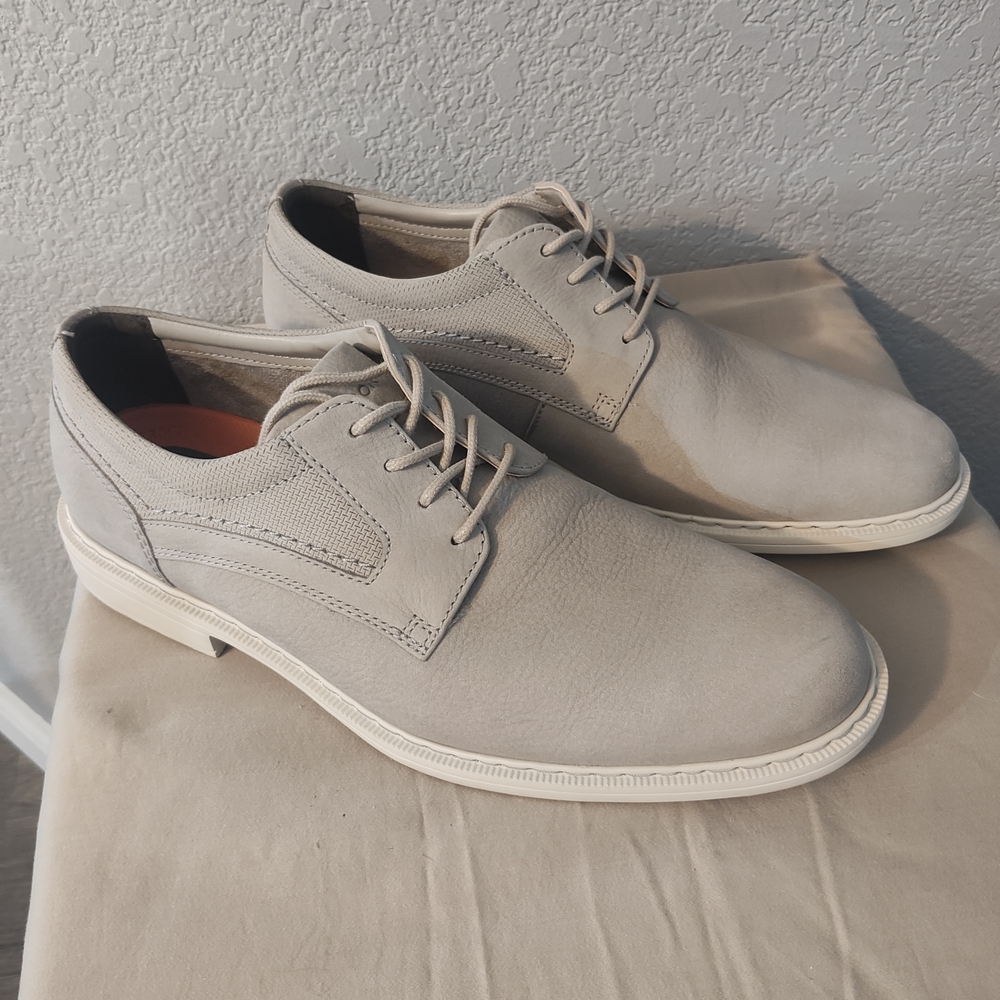 Rockport Men's Beige Oxfords